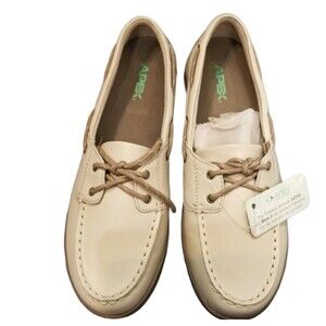Apex Tan Leather Slip Resistant Work Loafers Shoes Women's 9.5 Wide NWT